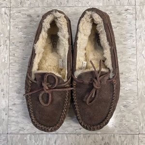 UGG Moccasin Dakota